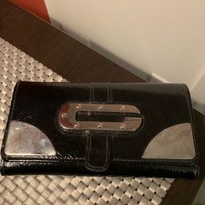 Guess Tri-Fold Wallet